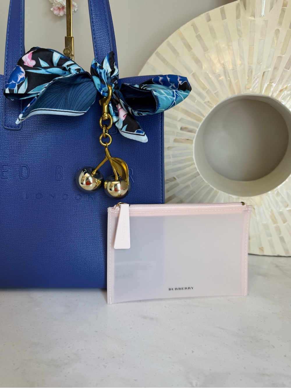 NIP Burberry GWP Light Pink Clear Zip makeup 💄 Pouch